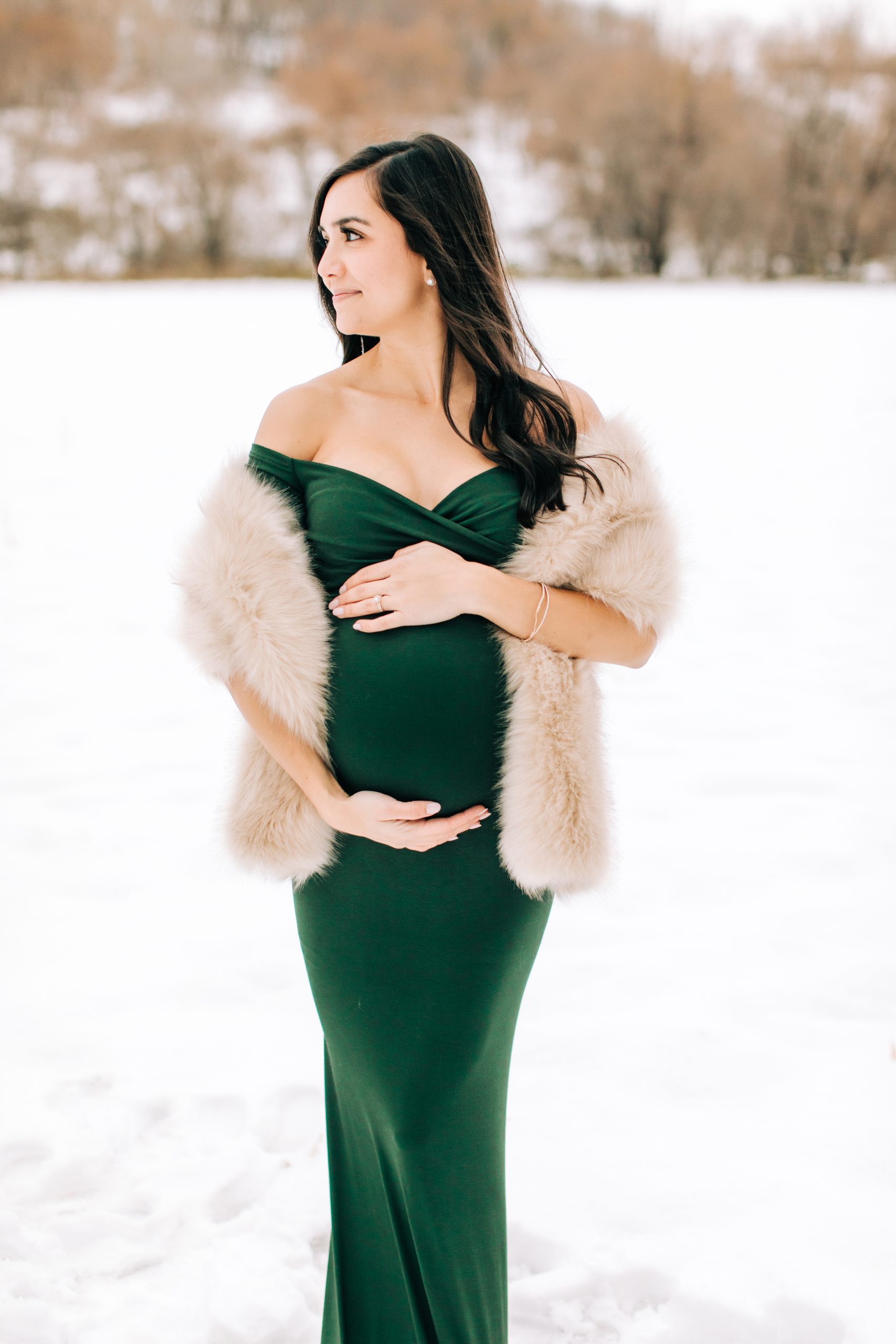Maternity Photoshoot Wearing Green Maternity Dress-15